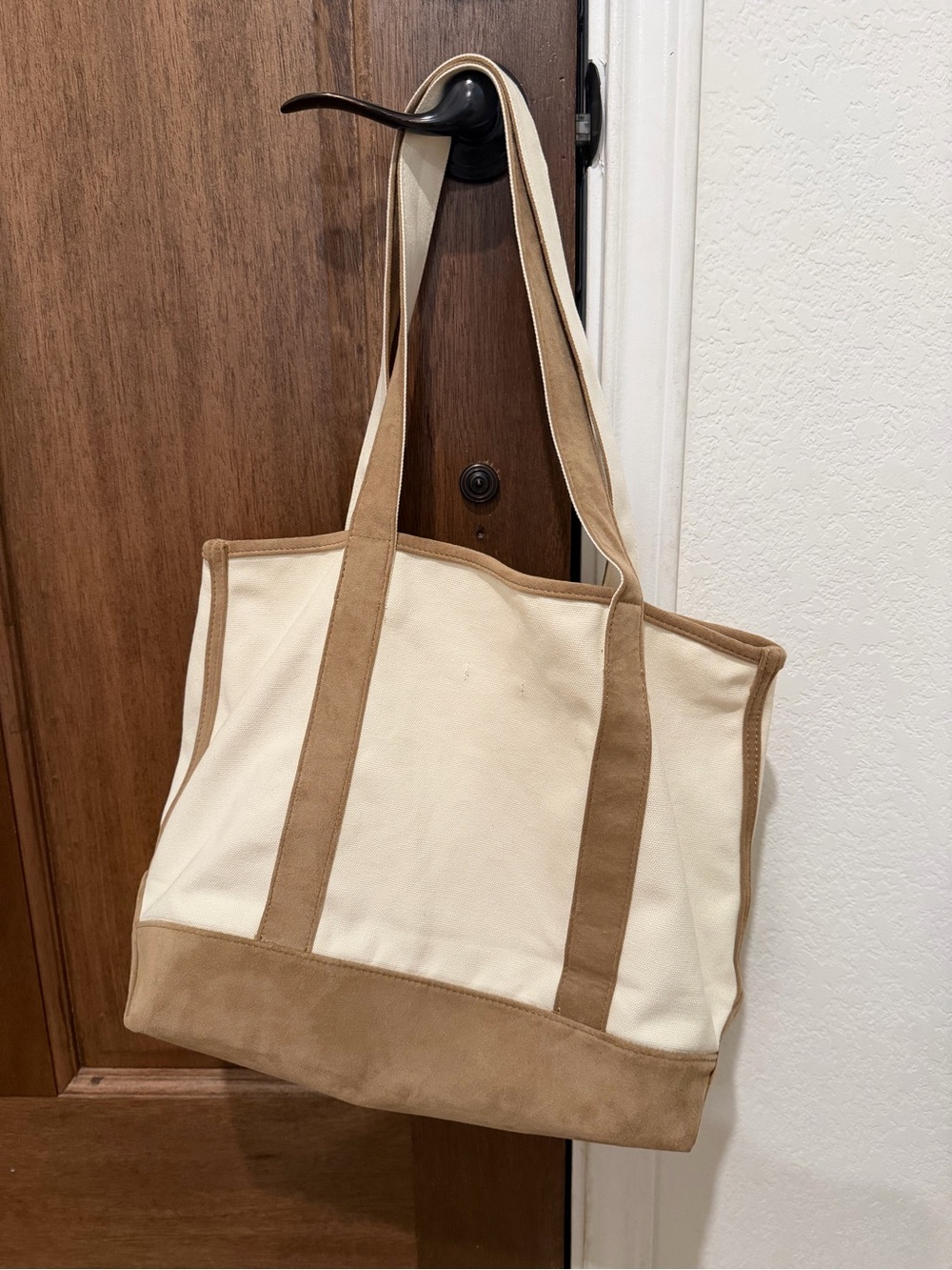 AE american eagle snoopy tote - Picture 3 of 7